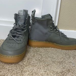 Olive 🫒 Special field EDITION AIR FORCE 1’s